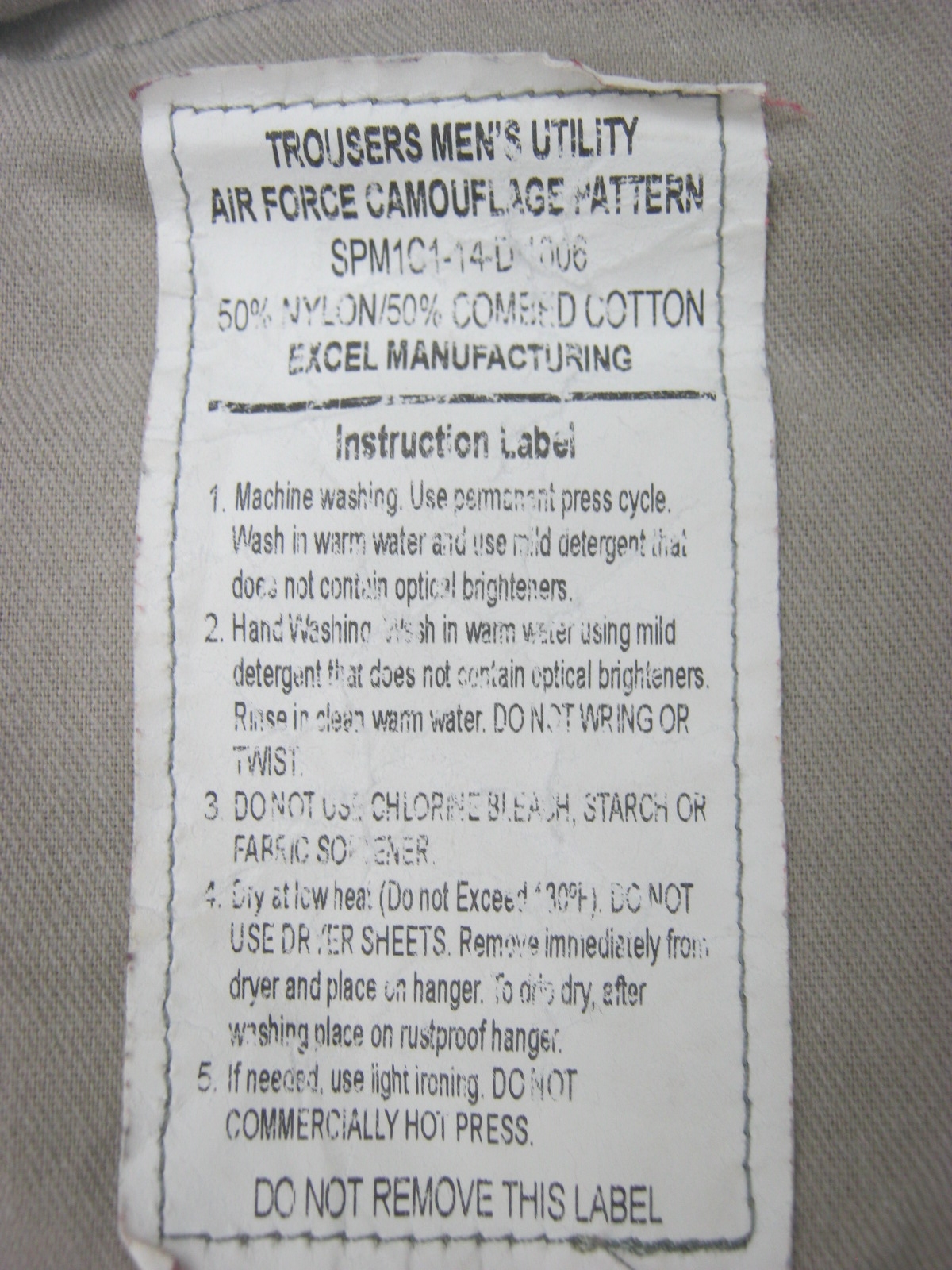 กางเกงทหารอากาศสหรัฐ ลายเสืออากาศ