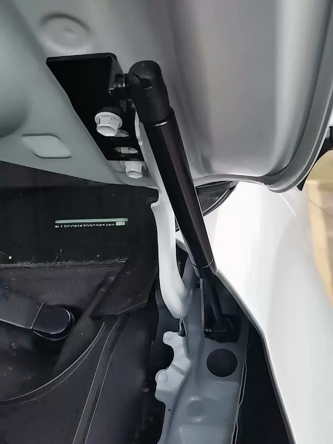 โช้คค้ำฝากระโปรงหน้าโตโยต้าโคโรล่าครอส Toyota Corolla Cross