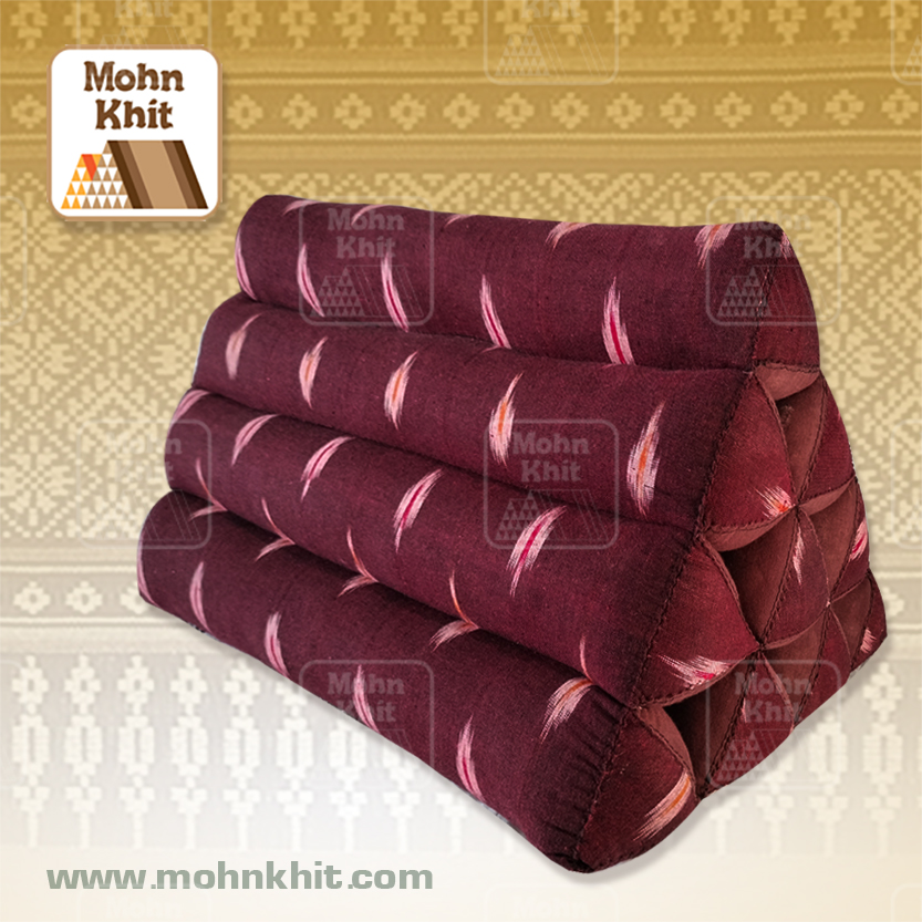 หมอนสามเหลี่ยมกลางแต่งผ้าฝ้ายน้ำตาล 10 ช่อง35x25x21 Cm//Tri-angle kapok 100%Traditional Floor Cushions 10 holes.