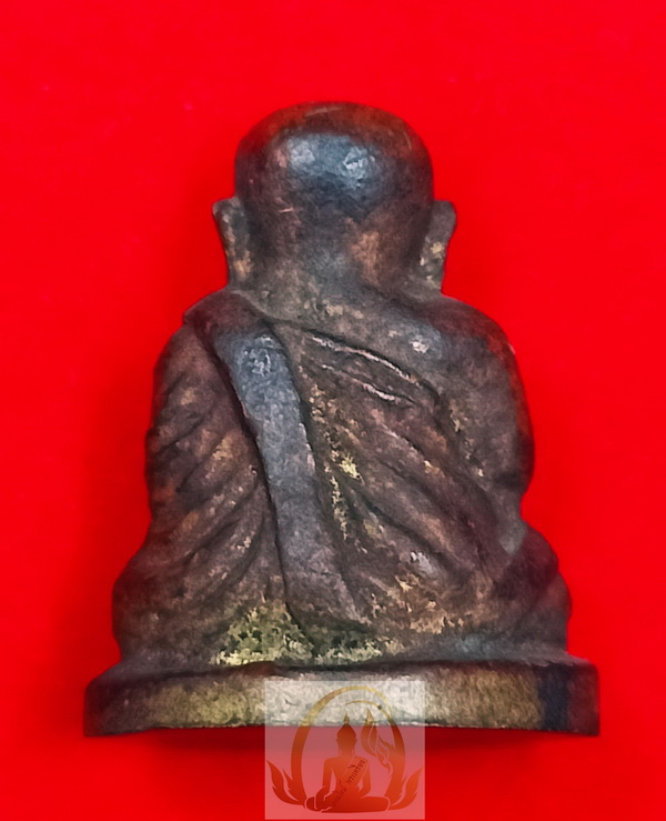 รูปหล่อหลวงพ่อเงิน รุ่นช้างคู่ เนื้อทองผสม วัดท้ายน้ำ จ.พิจิตร ปี 2526