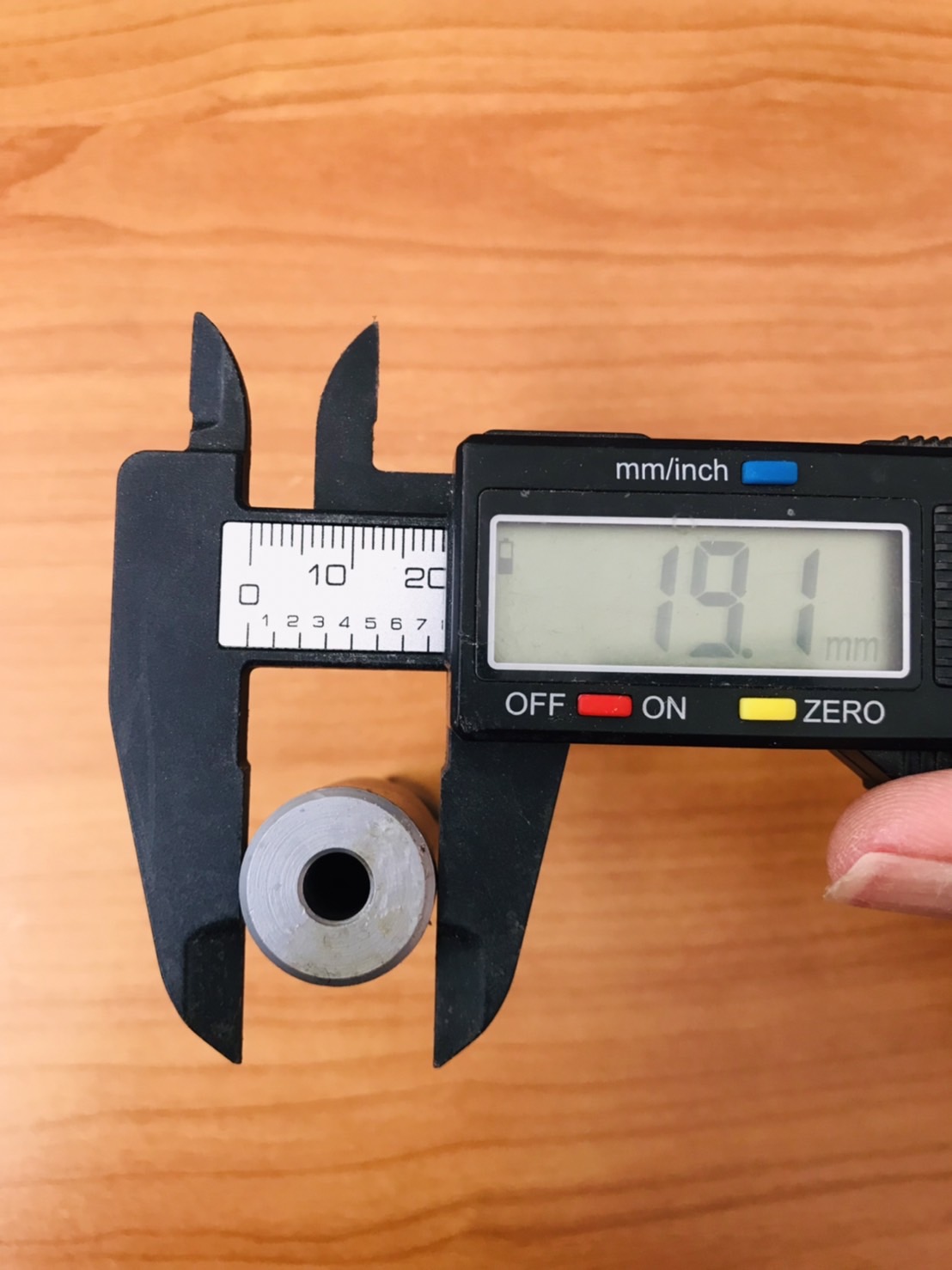 ดอกสว่านเจ็ทบอส แบบโฮลซอว์คาร์ไบสำหรับเจาะเหล็กหนา ด้วยสว่านแม่เหล็กไฟฟ้า ขนาด15*35 มม. #1535