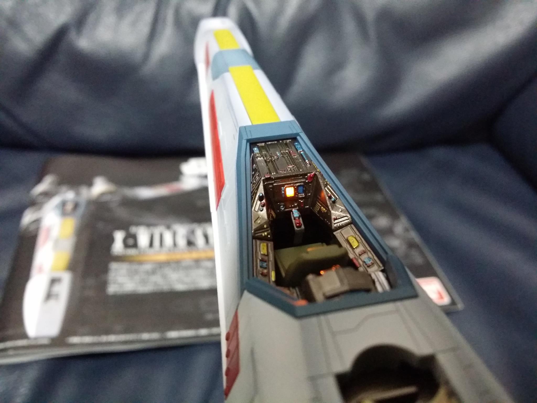 1/48 X-Wing Starfighter Moving Edition BANDAI - Star Wars