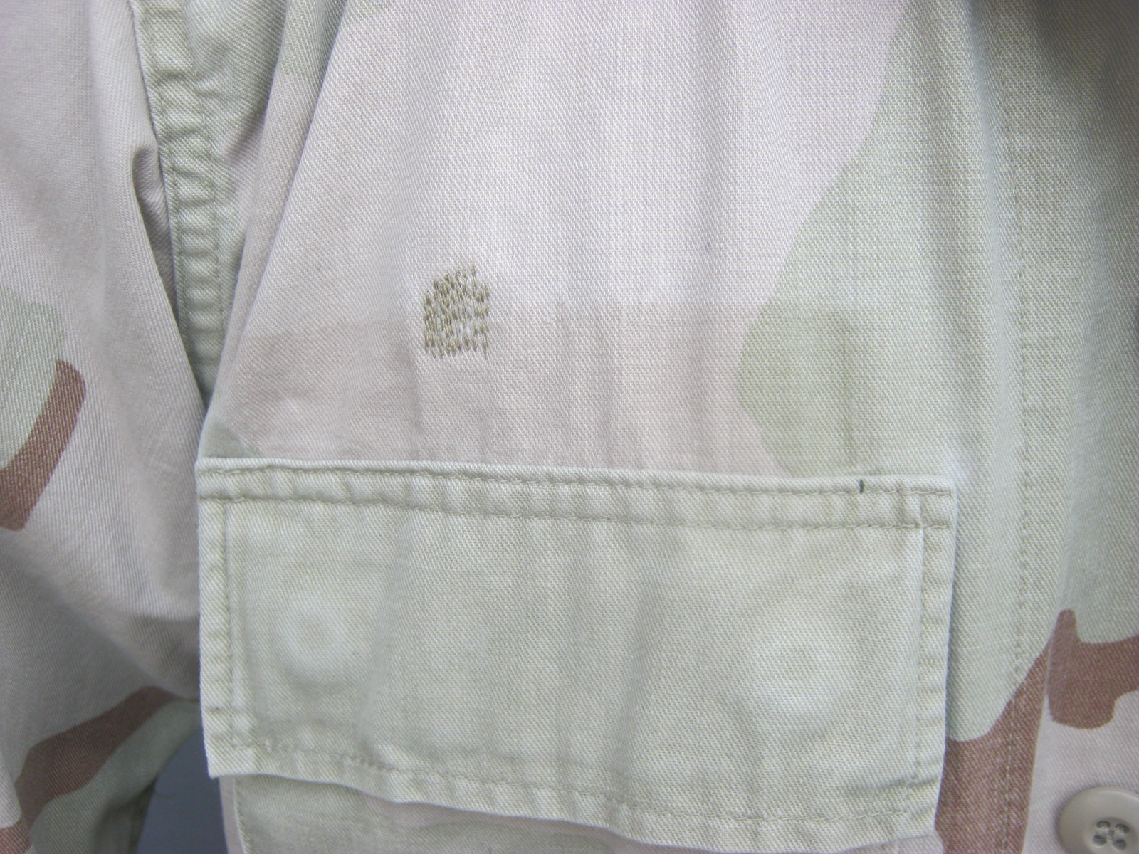 เสื้อทะเลทรายสามสี