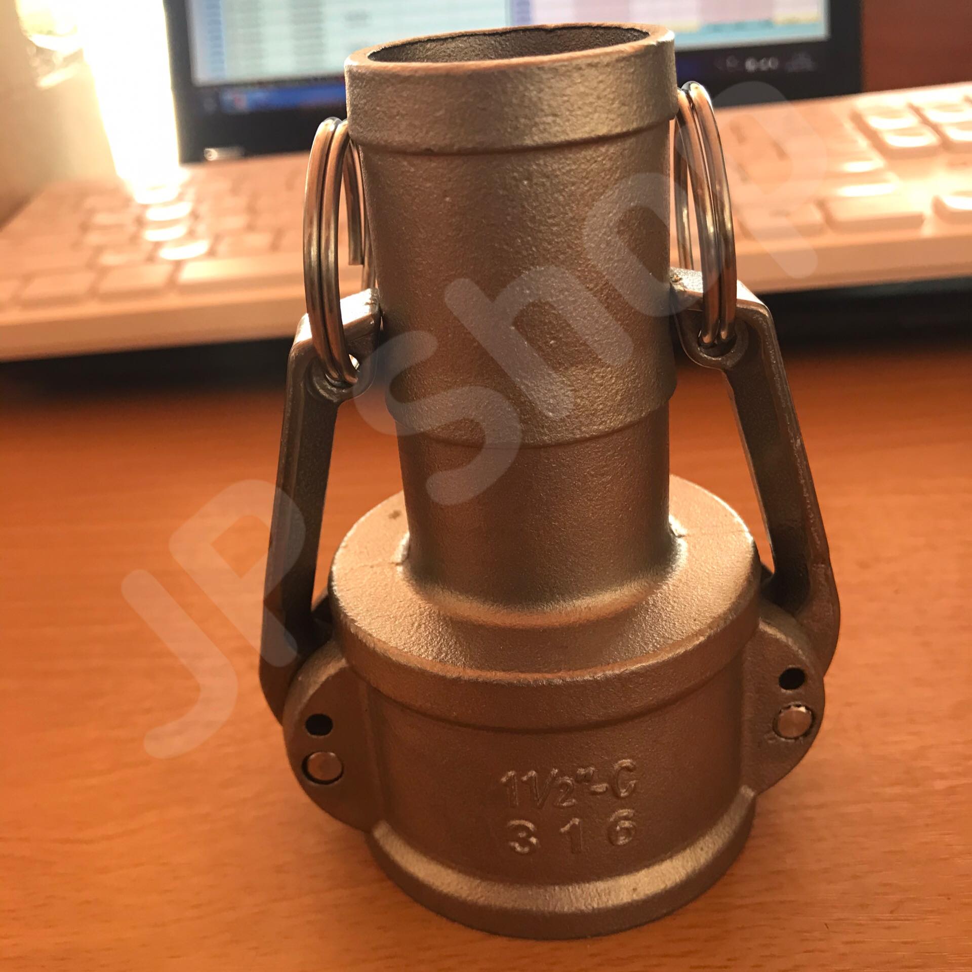 ข้อต่อสวมเร็วสแตนเลส316 ขนาด 1 1/2-C #0130