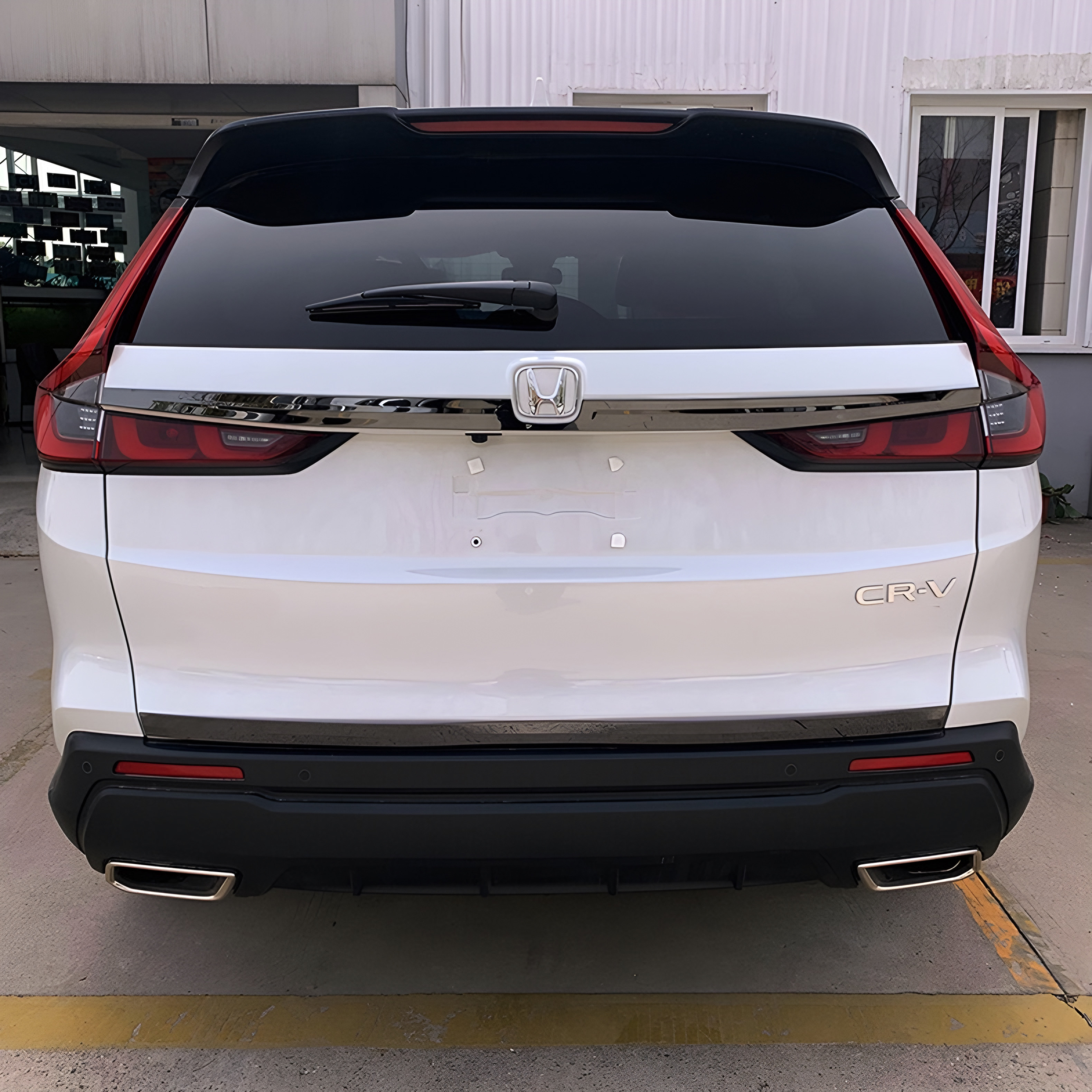 ชุดตกแต่งฝาท้ายคิ้วโครเมียม คิ้วฝาท้าย Honda CR-V G6