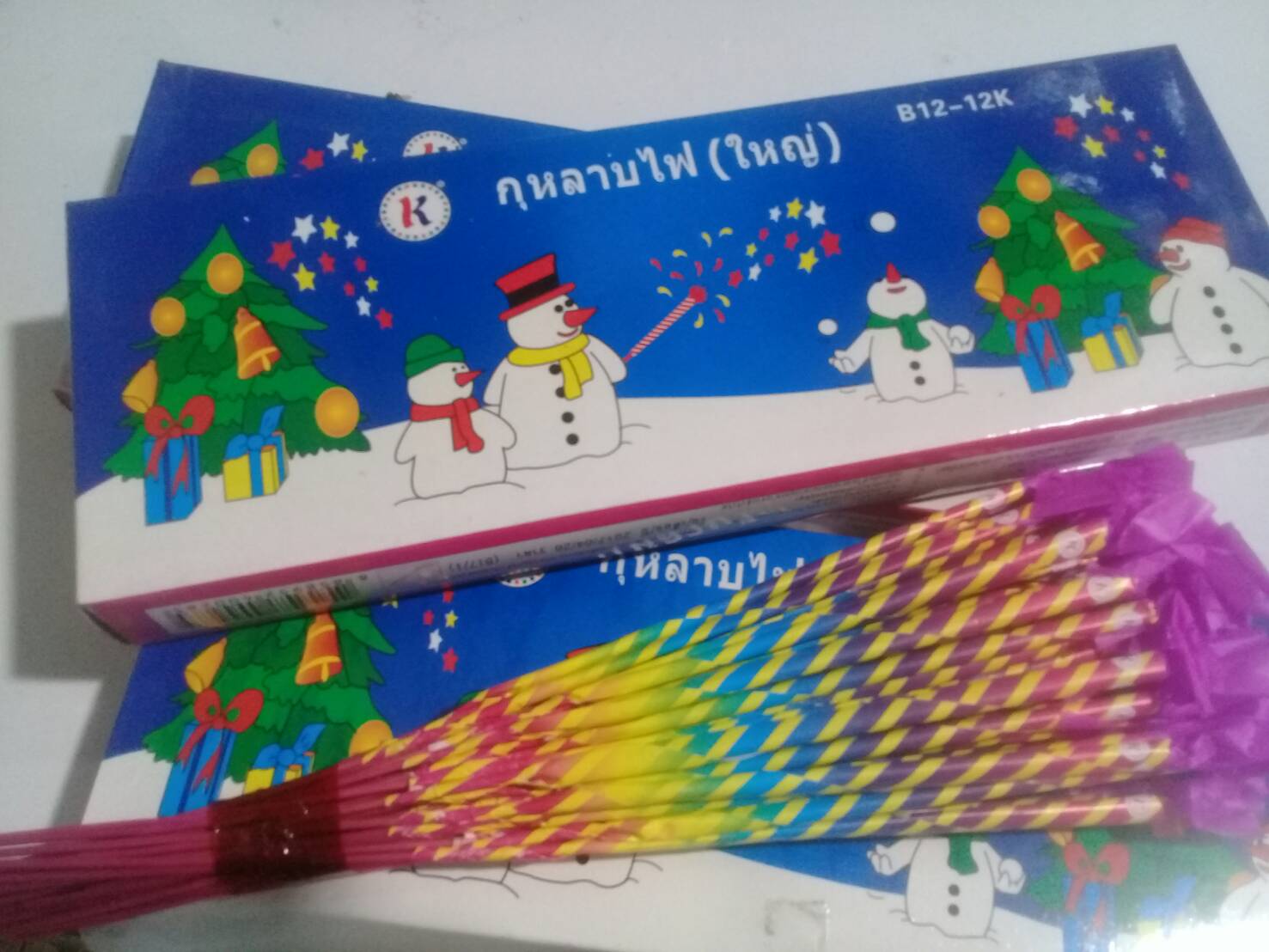 กุหลาบไฟใหญ่ 100 เส้น/กล่อง