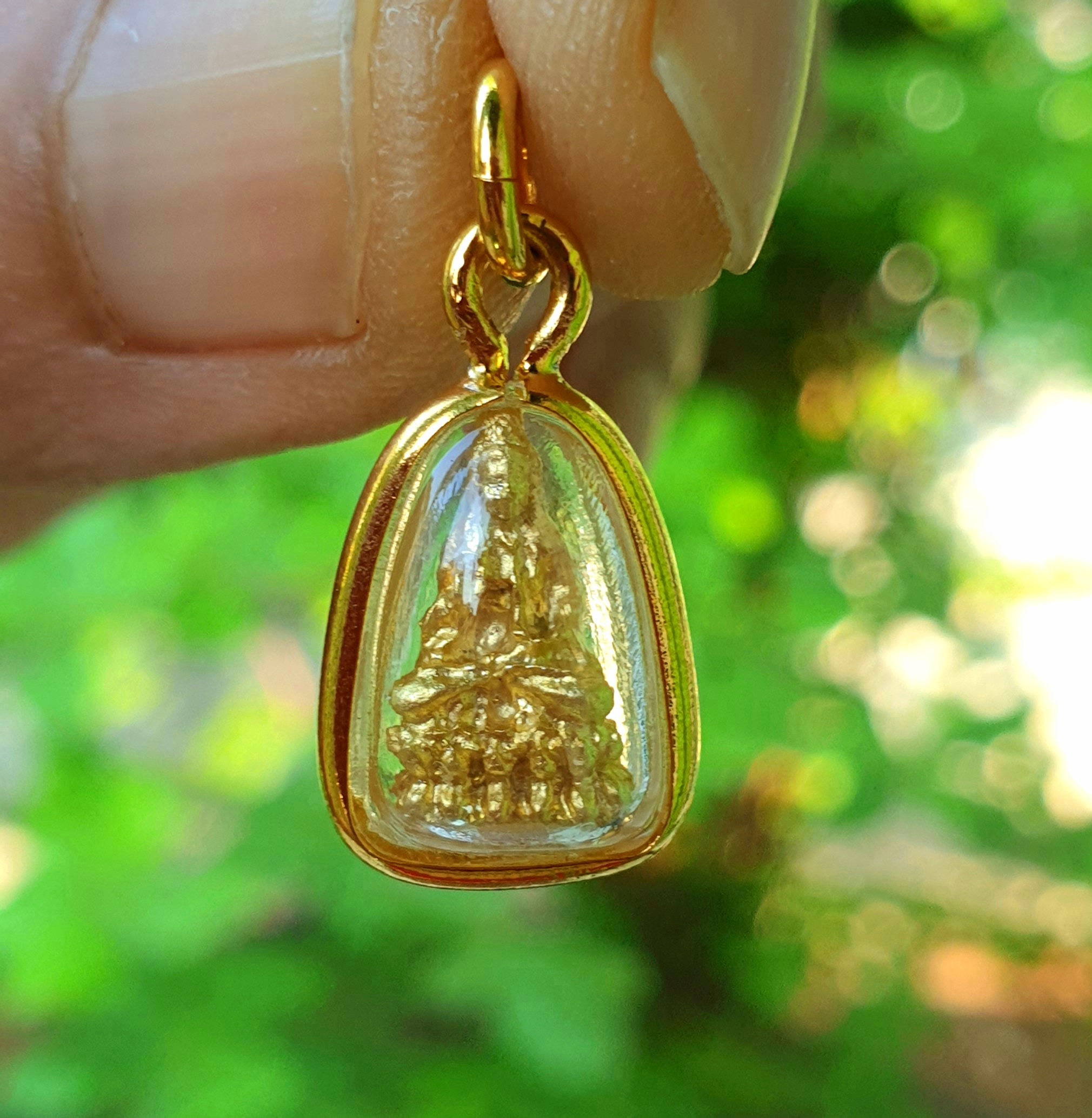 จี้ เจ้าแม่กวนอิม พระโพธิสัตว์กวนอิม มี3แบบให้เลือก ขนาดเล็กประมาณเหรียญบาท จี้พระทองคำ ช่วยปัดเป่าทุกข์ภัยต่างๆ