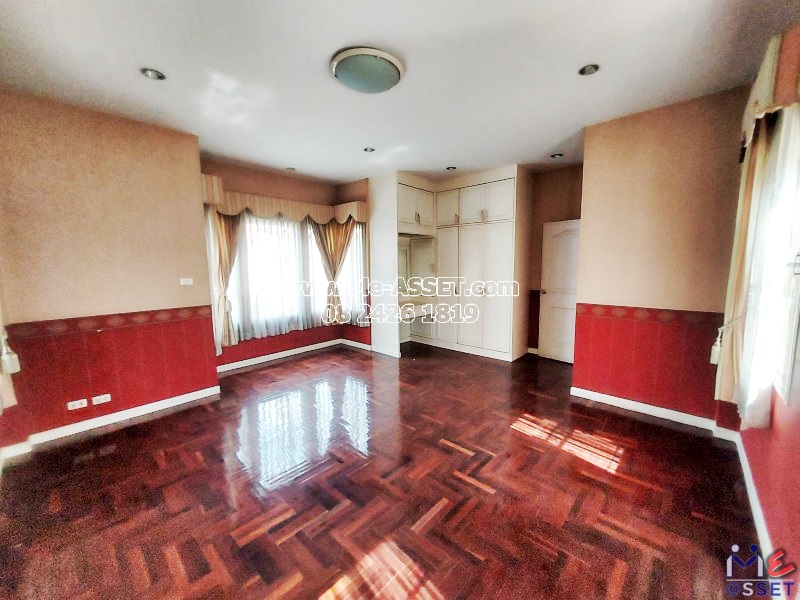 ขายบ้านเดี่ยว ย่าน ราชพฤกษ์ นครอินทร์ พระราม 5 บางคูเวียง : บ้านนราวดี วงแหวนพระราม 5 : 2 ชั้น 57.4 ตารางวา