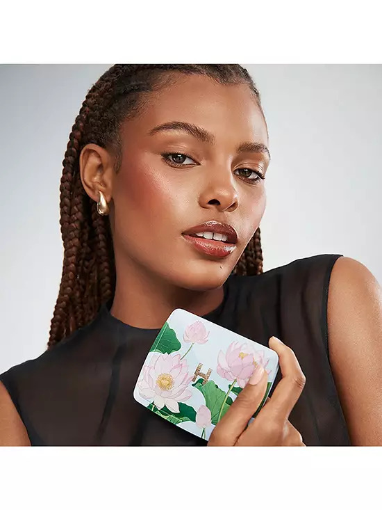 Hourglass Ambient Lighting Palette 2024 Lotus Flower พาเลทไฮไลท์และบลัช 6เฉดสี (1.4g.x6)