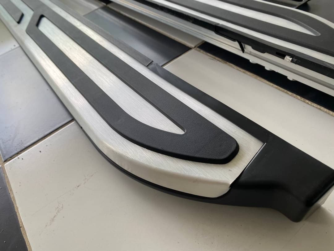 บันไดข้าง Corolla Cross โคโรล่าครอส ตรงรุ่น