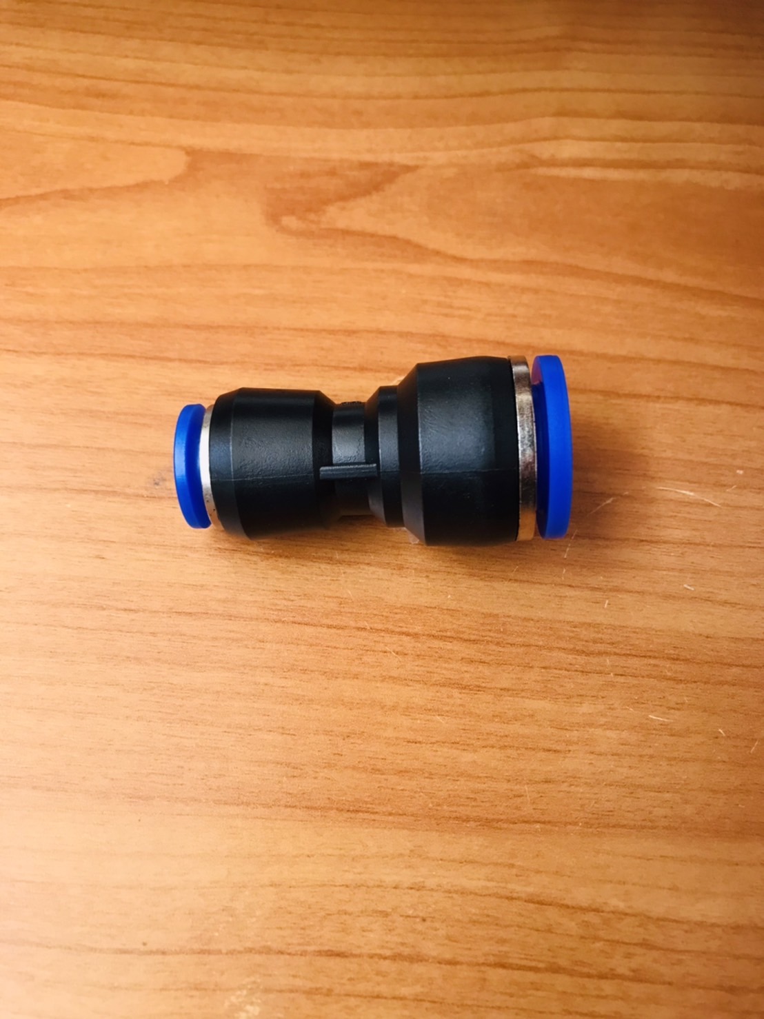 ข้อต่อลมฟิตติ้ง PG 14 -10 mm. ต่อตรงลด #1409