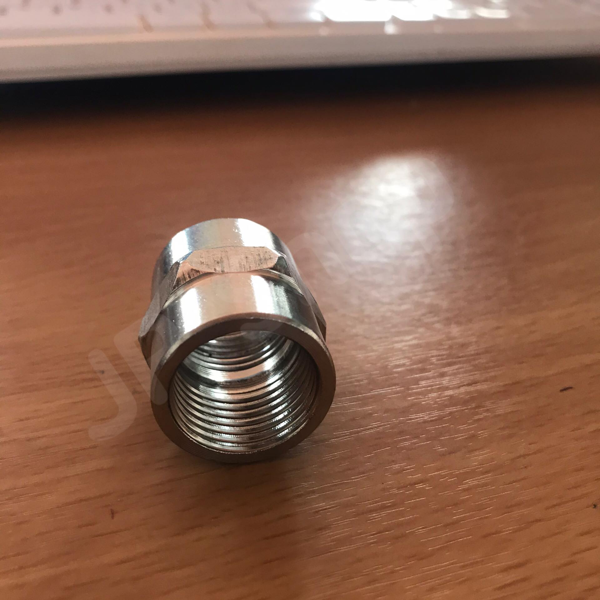 ต่อตรงสแตนเลส304 เกลียวใน ขนาด 4 หุน #2654