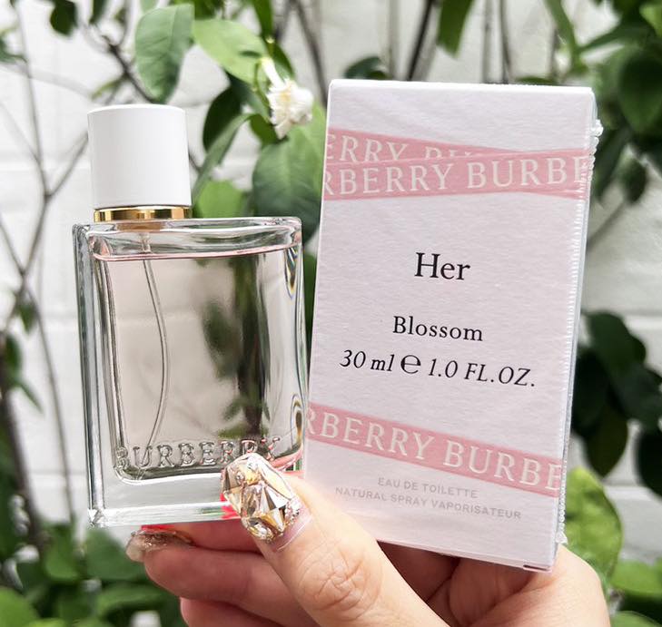 Burberry Her Blossom Eau De Toilette 30ml. น้ำหอมของแท้