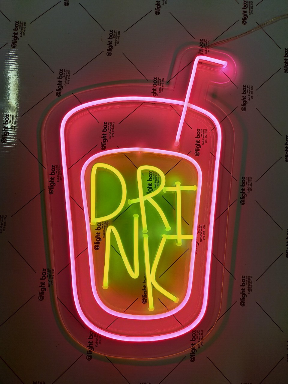 ป้ายไฟนีออน