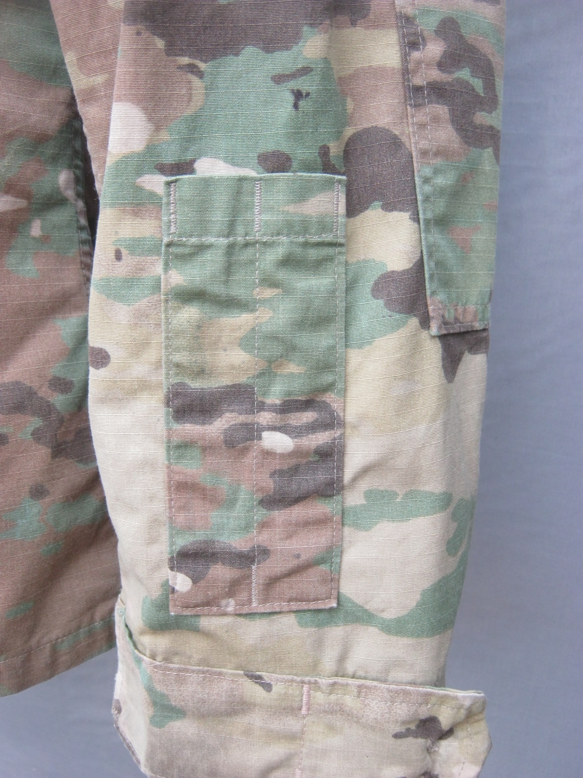 เสื้อทหารสหรัฐ ลาย "Scorpion W2"