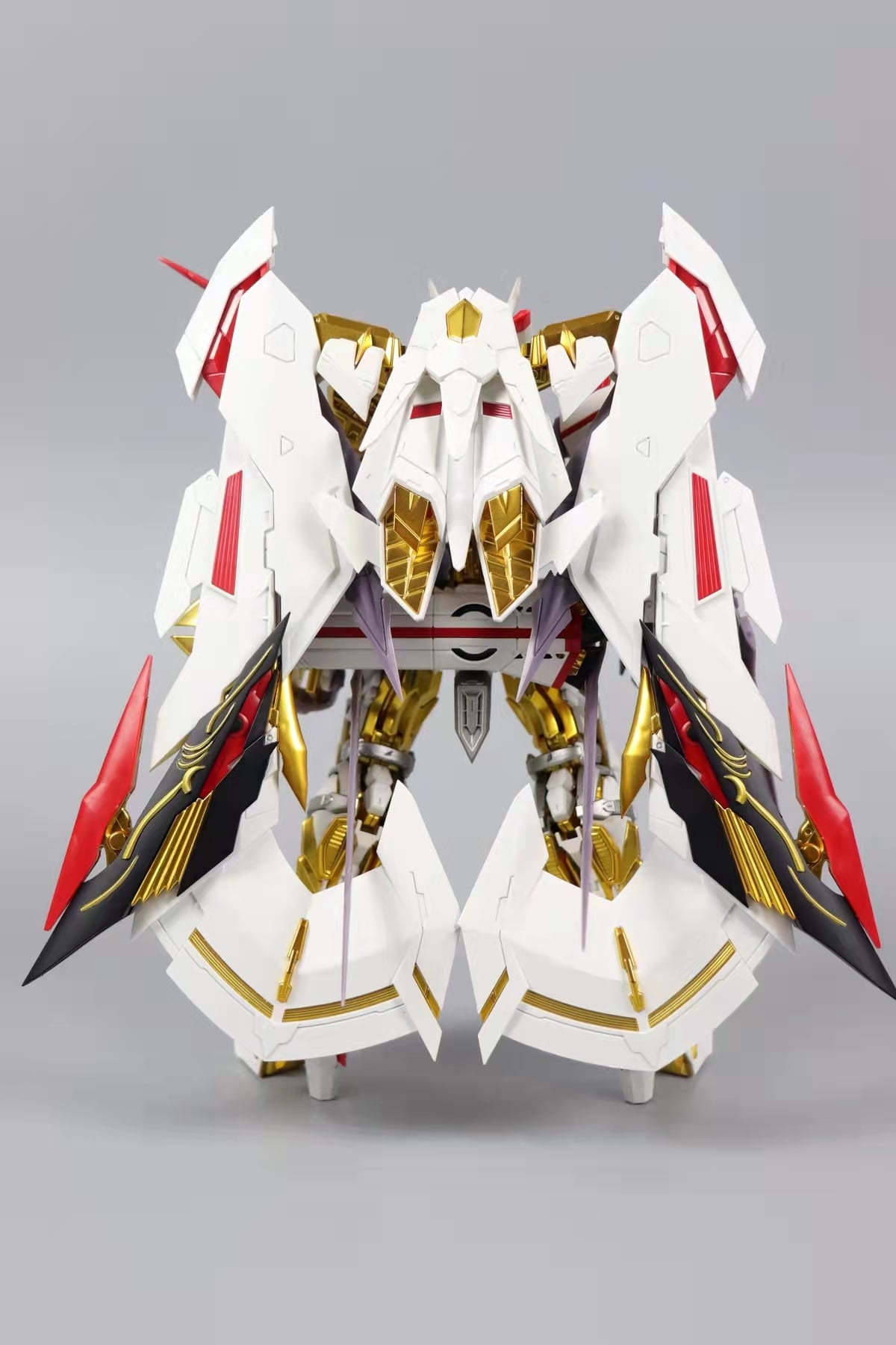 MG 1/100 Gundam Astray Gold Frame Amatsu Hana Ver.MB 8826 [Daban]
