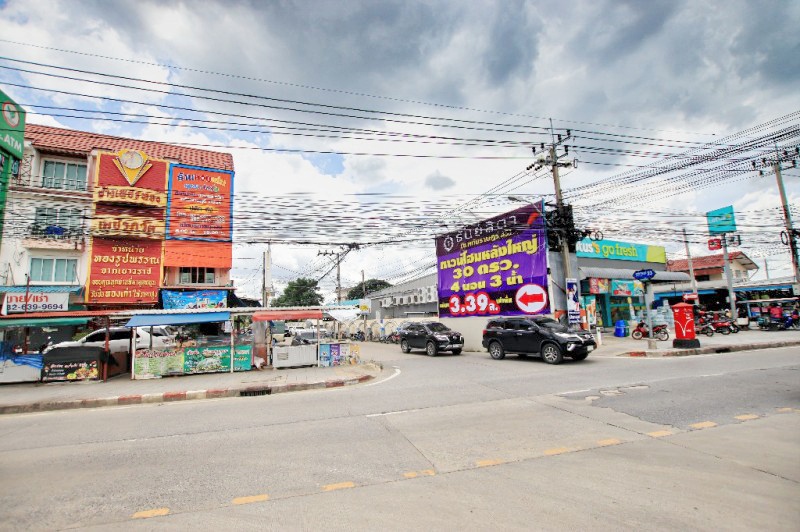 ขายทาวน์เฮ้าส์รีโนเวทใหม่ ฟรีของแถมหลายรายการ ย่าน หทัยราษฎร์33 วัชรพล มีนบุรี คู้บอน คลองสามวา สุวินทวงศ์ : มบ.ร่มทิพย์ : 2 ชั้น 16 ตร.วา