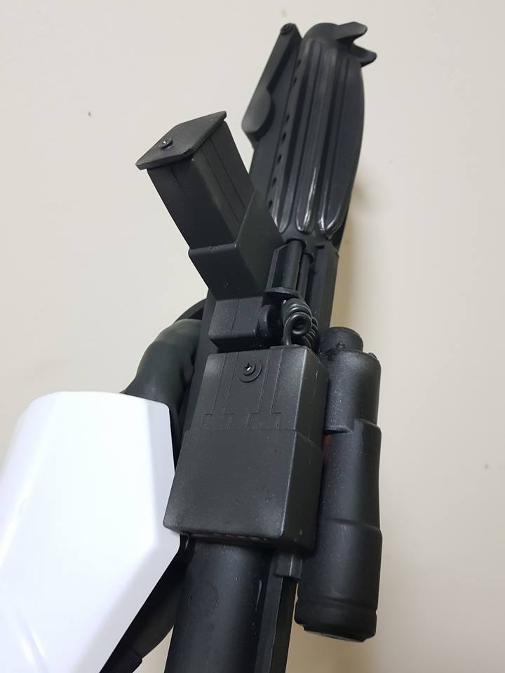 ปืนบลาสเตอร์ E-11 Stormtrooper Blaster - Star Wars Costume