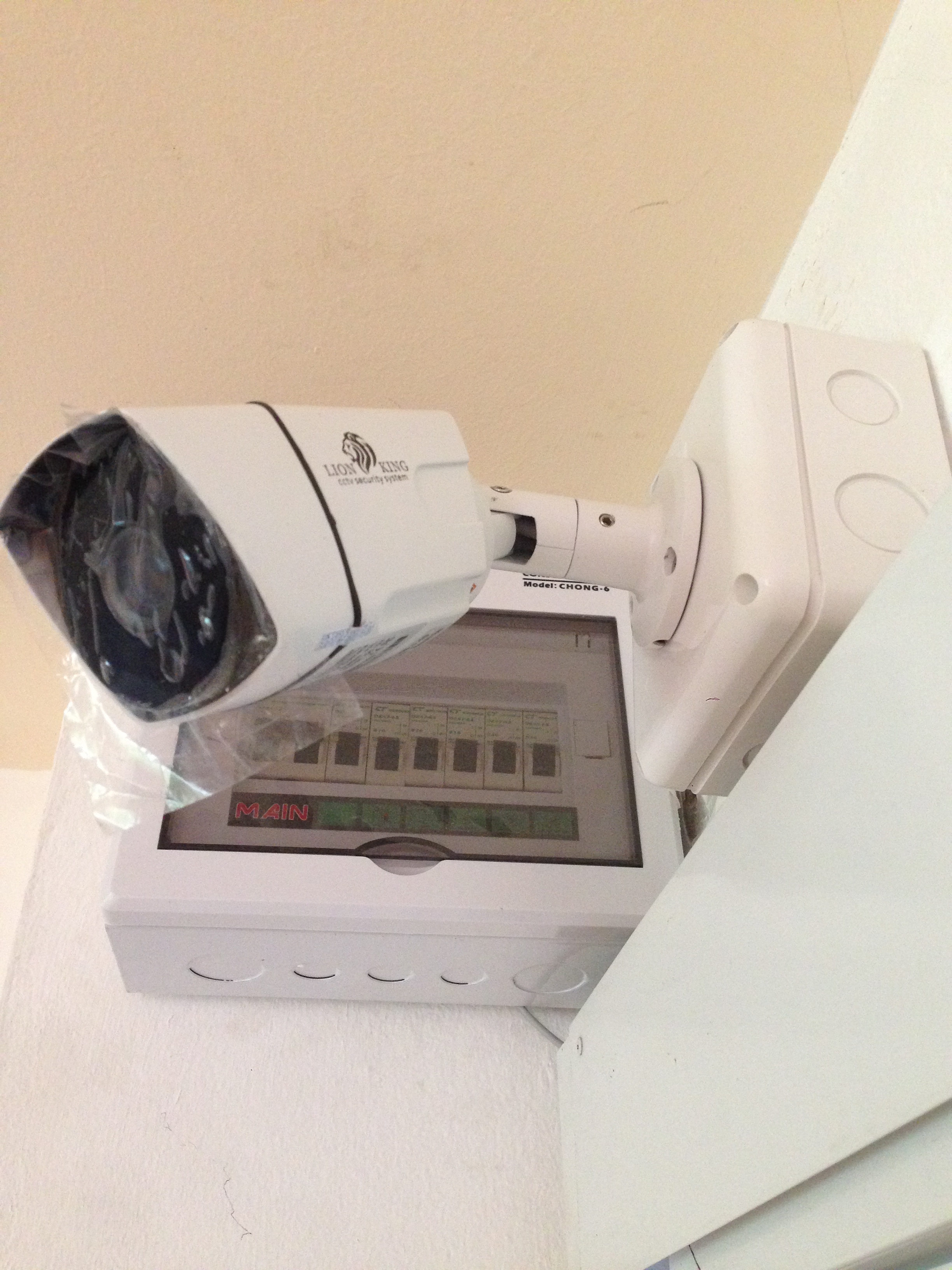 กล้องวงจรปิดพร้อมติดตั้งและดูแลระบบ