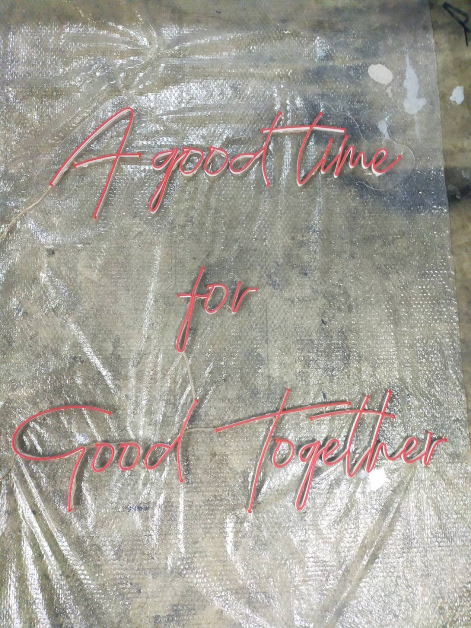 ไฟนีออน เฟค