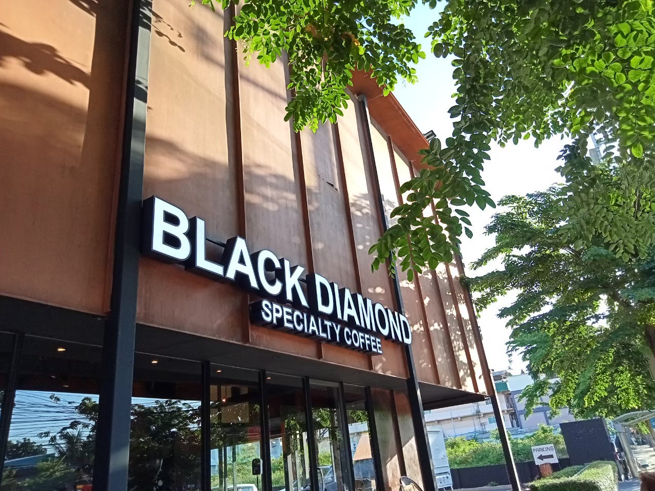 งานป้ายกล่องไฟ