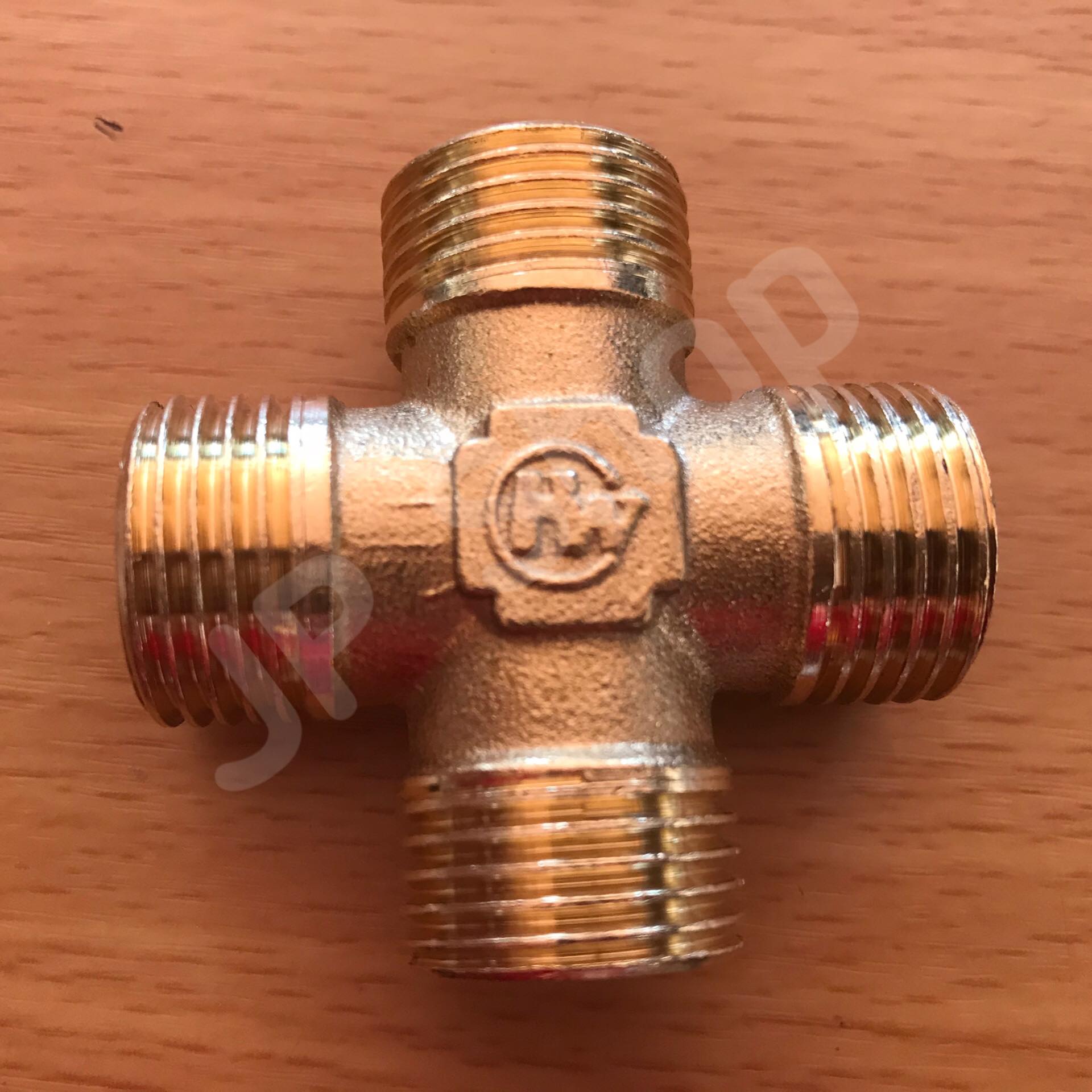 ข้อต่อสี่ทางทองเหลือง เกลียวนอกขนาด 4 หุน ข้อต่อ ทองเหลือง ข้อต่อสี่ทาง ตัดรอบทุกๆชั่วโมง #0654