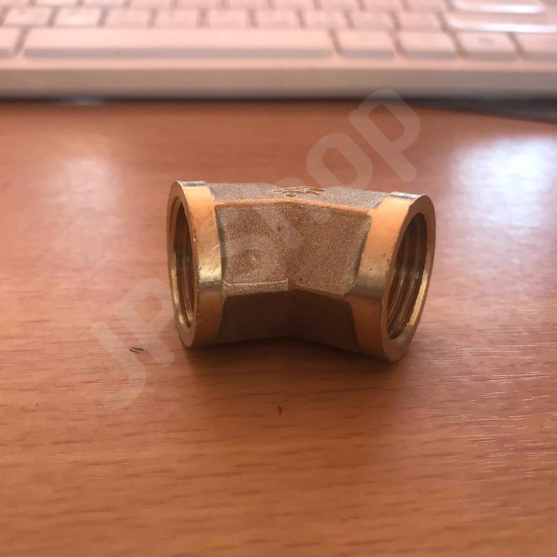 ข้องอทองเหลือง 45 องศา เกลียวใน ขนาด 4 หุน #1954