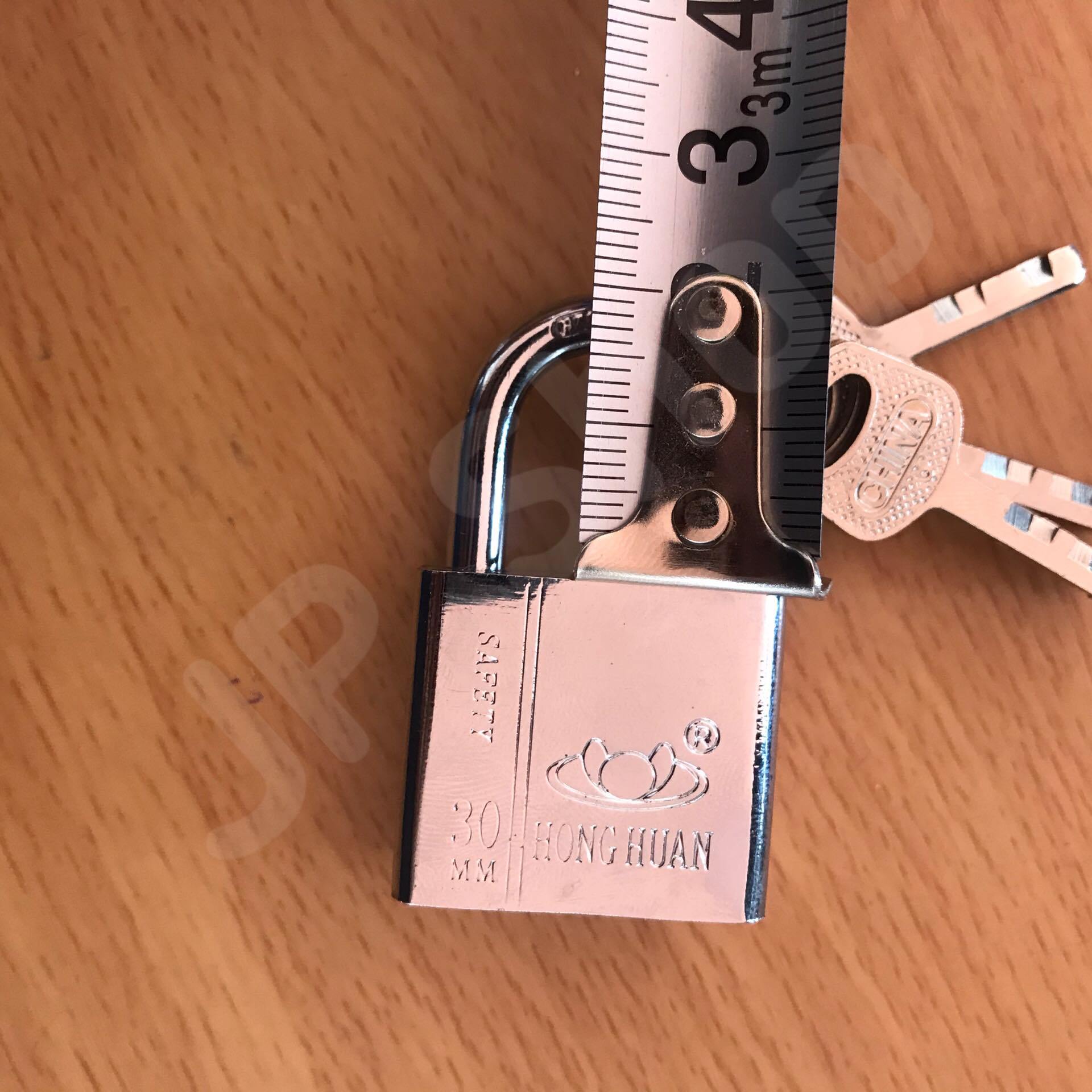 กุญแจล็อคบ้าน ล็อคครัว ล็อคอเนประสงค์ 30 มม. ล็อคแน่นหนา คงทน ราคาถูก สนใจสั่งซื้อได้เลย ห่วงสั้น #910