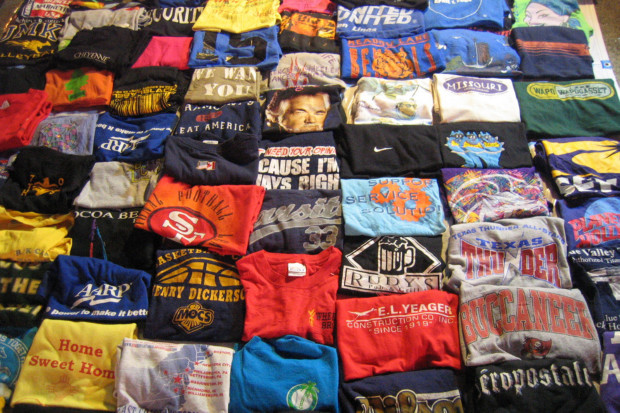 ขายส่งเสื้อผ้ามือสอ