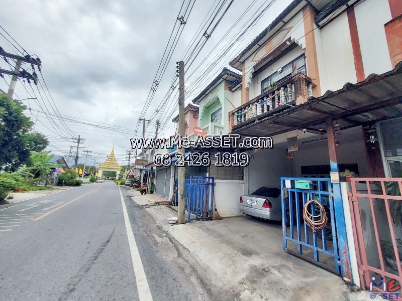 ขายทาวน์เฮ้าส์ ย่าน อบต.ยายชา วัดเดชานุสรณ์ วัดสรรเพชญ สามพราน นครปฐม : ม.เพชรไพฑูรย์ : 2 ชั้น 18 ตร.วา