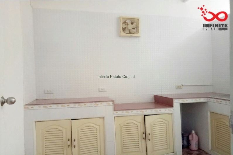 ขายทาวน์โฮม ม.เฟรชวิลล่า ถ.นวมินทร์ 163 แขวงนวลจันทร์ เขตบึงกุ่ม กรุงเทพฯ / พื้นที่ 3 ชั้น 20.2 ตารางวา