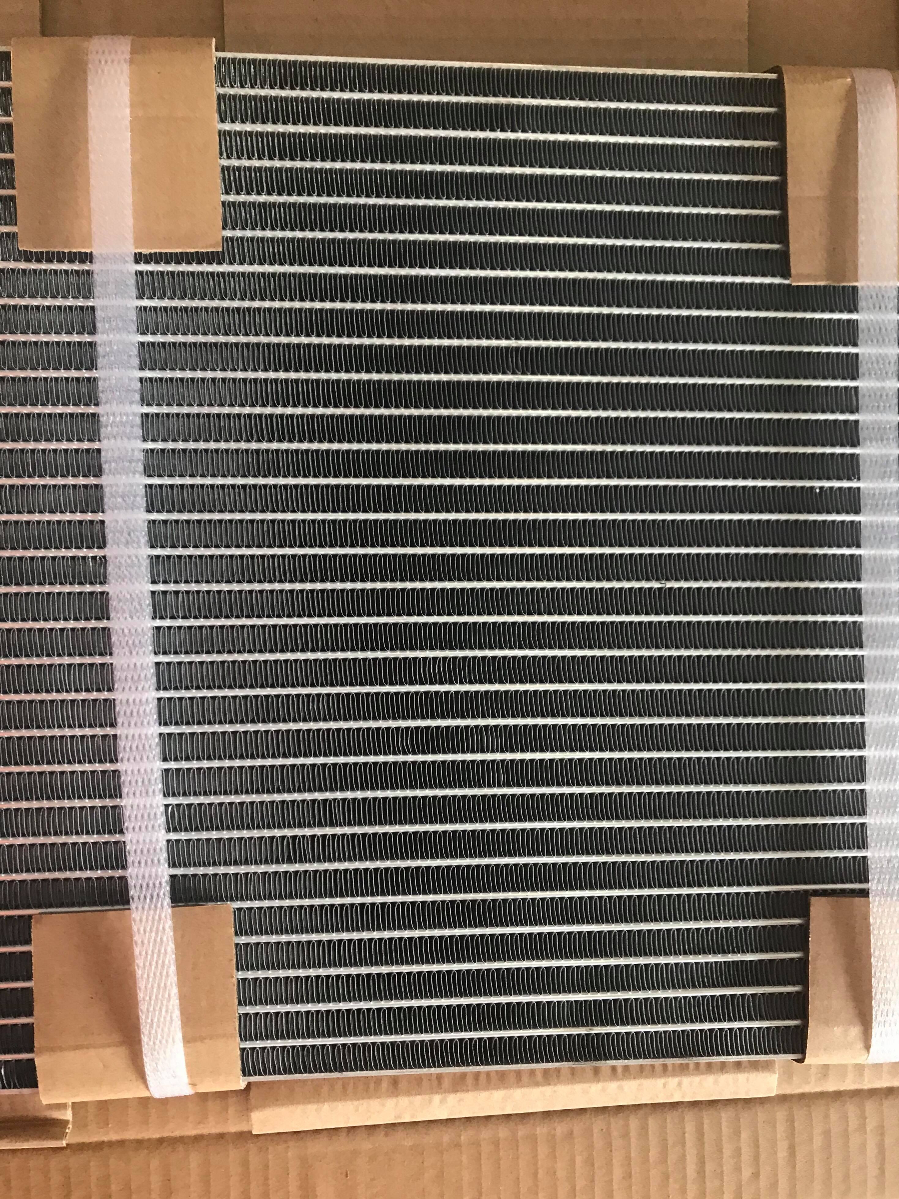 แผงแอร์ พาราเรล โอริง ขนาด 12x21 หนา 20 มิล เหมาะสำหรับใช้เป็นงานดัดแปลง หรือแผงเสริม ในรถทั่วไป condenser parallel oring Coolling Fan Size 12x21 Thickness 20 mm. CD0043 อะไหล่ แอร์ รถยนต์ Car air conditioner spare parts