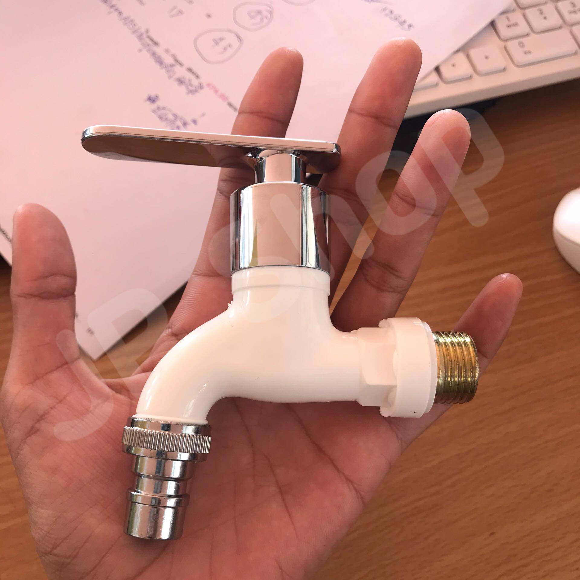 ก๊อกน้ำ 4 หุน พลาสติกABS เกลียวNPTชุบทองเหลือง คละสี #12345