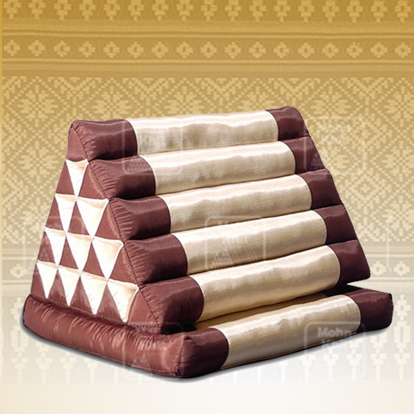 หมอนสามเหลี่ยม 15 ช่องติดเบาะ 1 พับผ้าไหม2 สี 55cmx76cmx36 cm Triangle Khit Thai Floor Cushions Traditional handmade 15 holes with 1 part of mattress.