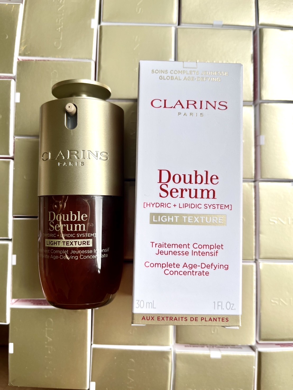 Clarins Double Serum Light Texture 30ml. สูตรใหม่! เซรั่มไลท์ เนื้อบางเบา