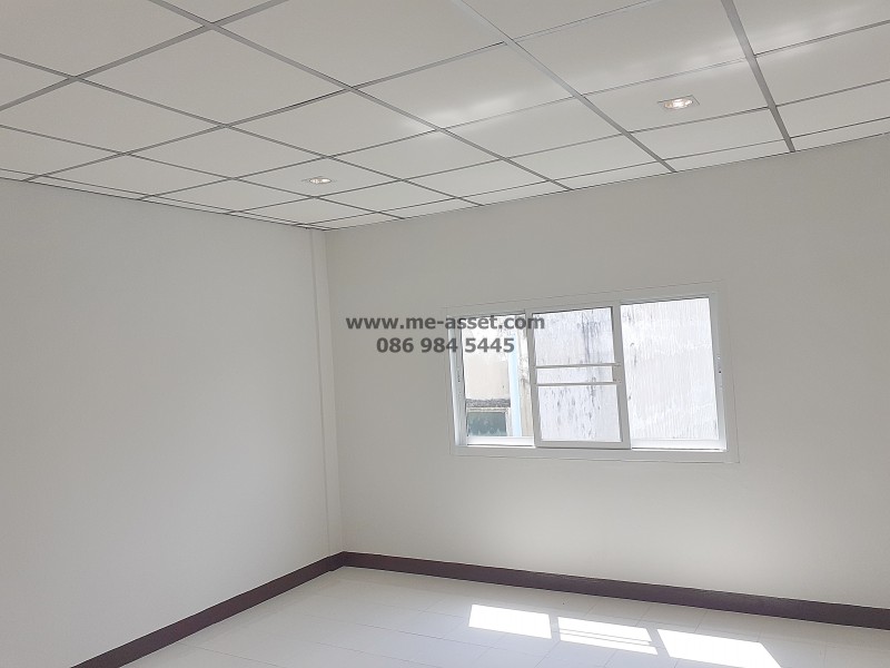 ขายและเช่า ทาวน์โฮม ถ.เพชรเกษม 67/1 แขวงหลักสอง เขตบางแค กรุงเทพ / พื้นที่ 3 ชั้น 20 ตารางวา