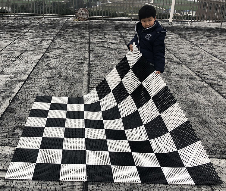 16" Giant Chess Set with Plastic Rubberized Vinyl Board ชุดหมากรุกยักษ์16นิ้ว+กระดานพลาสติกยาง