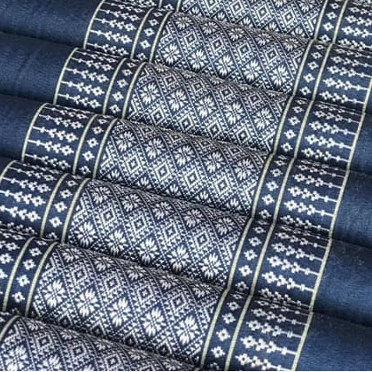 หมอนสามเหลี่ยม15ช่องเบาะ3พับทอลายด้ายเงิน 55cmx180cmx36 cm //Triangle Khit Thai Floor Cushions Traditional handmade 15 holes with 3 part of mattress.