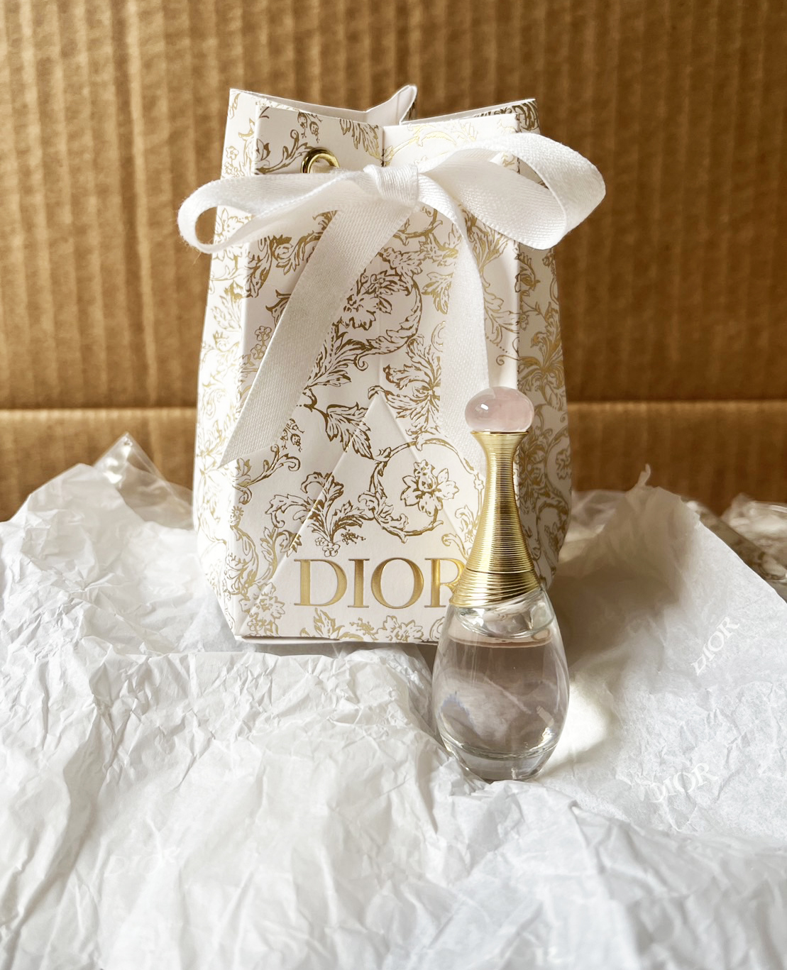 Christian Dior J'adore Eau De Parfum 5ml. + Gift Bag Dior น้ำหอม ขนาดทดลอง ของแท้