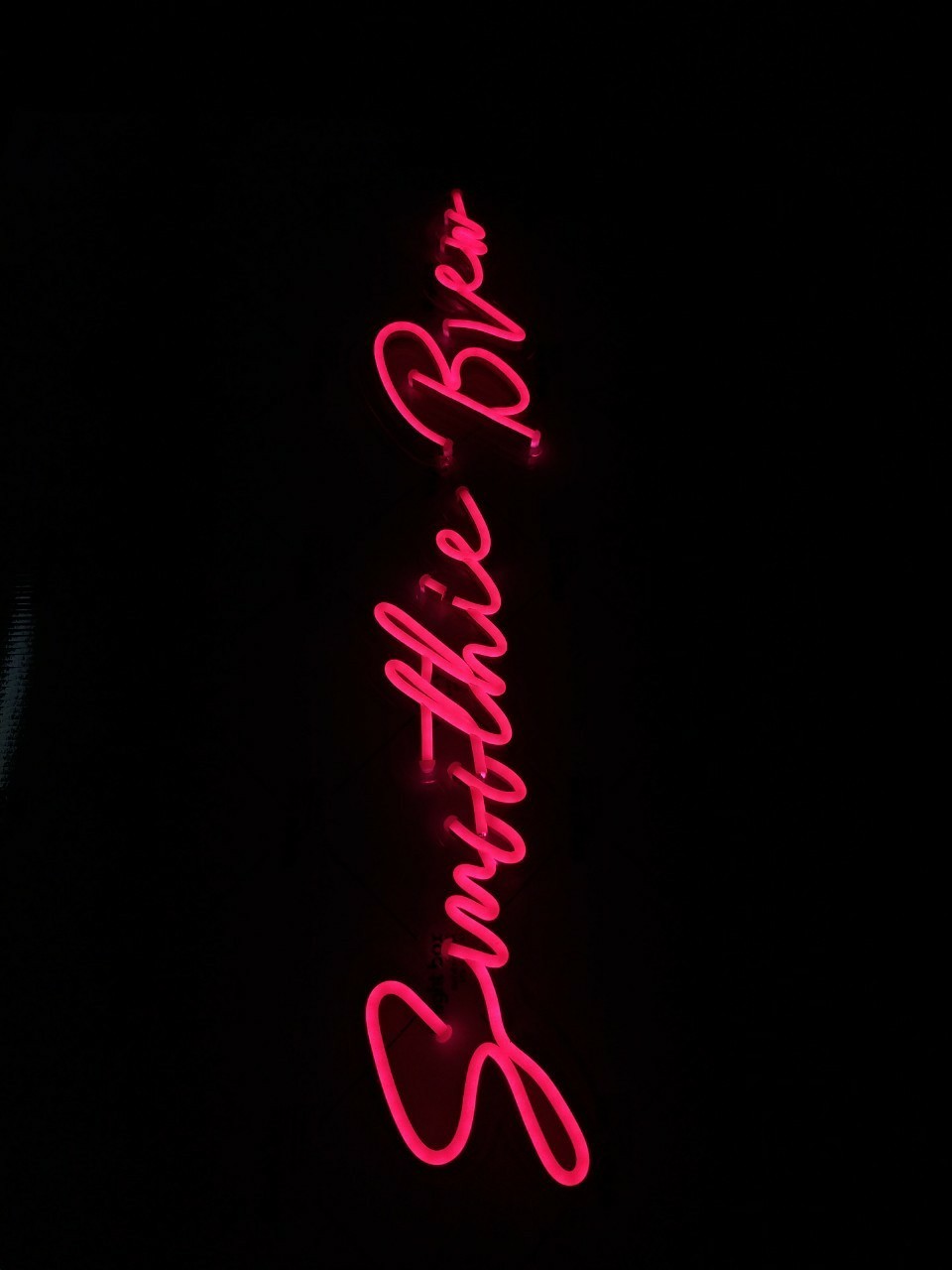 ป้ายไฟนีออน LED อะคริลิคใสรองหลัง