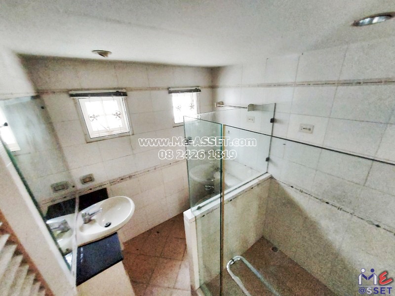 ขายบ้านเดี่ยว ย่าน ราชพฤกษ์ นครอินทร์ พระราม 5 บางคูเวียง : บ้านนราวดี วงแหวนพระราม 5 : 2 ชั้น 57.4 ตารางวา