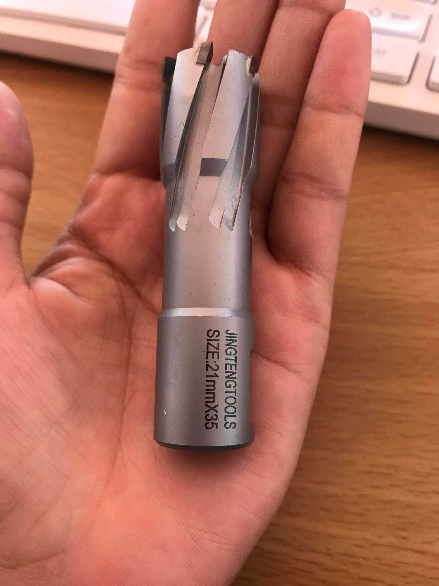 ดอกสว่านเจ็ทบอส แบบโฮลซอว์คาร์ไบสำหรับเจาะเหล็กหนา ด้วยสว่านแม่เหล็กไฟฟ้า ขนาด21*35 มม. #2135