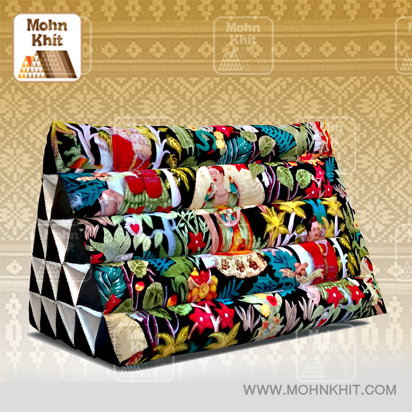 หมอนสามเหลี่ยม15ช่องผ้าWax ลาย Frida Kahlo 52cmx36cmx32cm// Thai Tri-angle Cotton kapok 100%Traditional Floor Cushions .