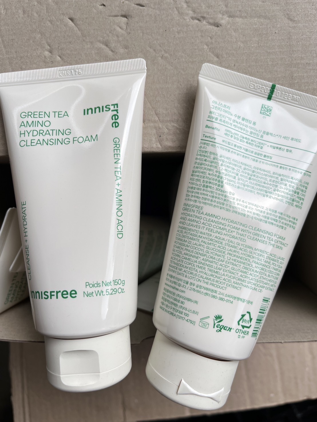 (1หลอด) Innisfree Green Tea Hydrating Amino Acid Cleansing Foam 150g. โฟมล้างหน้าชาเขียว แพ็คเก็จใหม่