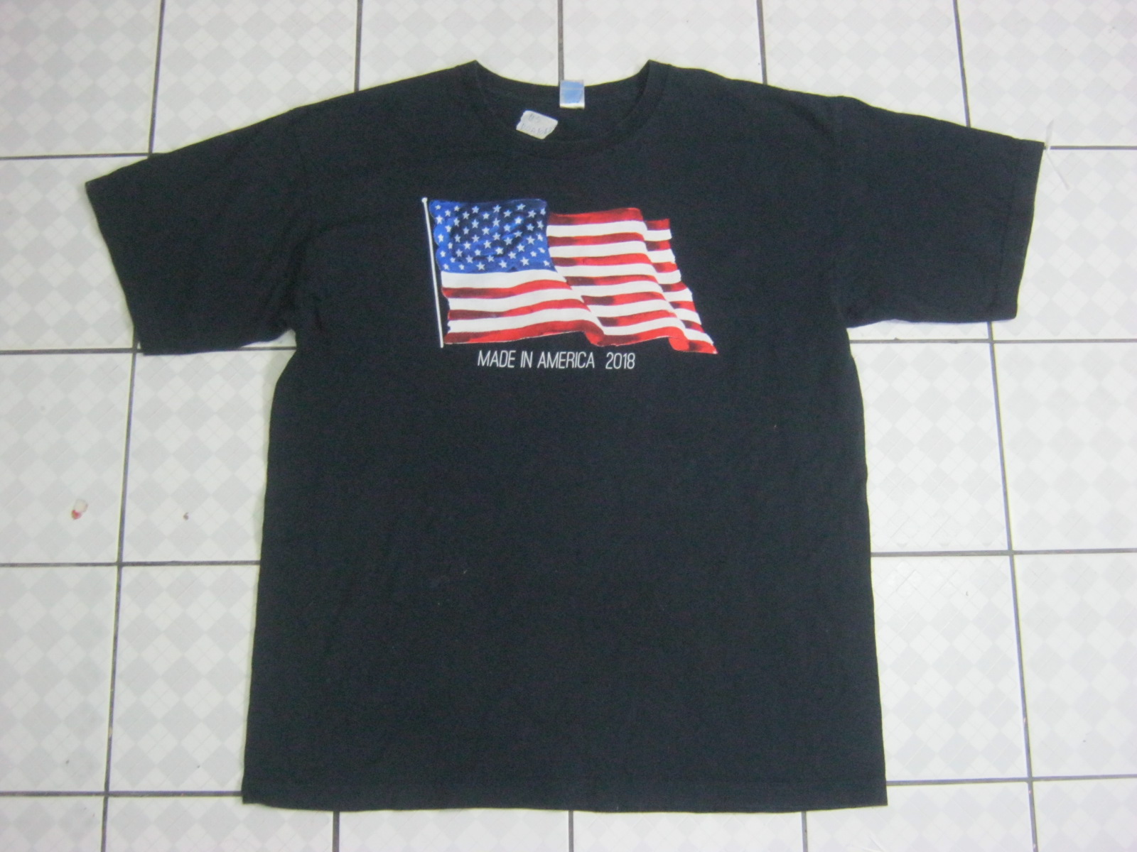 ขายแล้ว เสื้อยืดธง USA