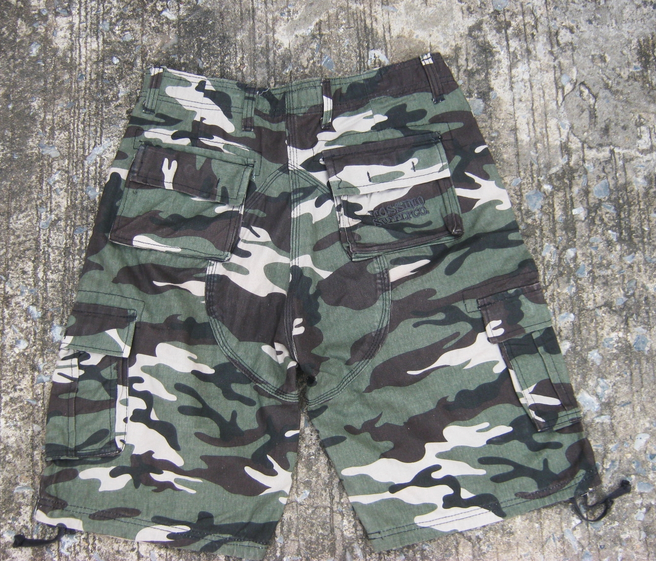 ขายแล้ว กางเกงทหารลายพราง ขาสั้น