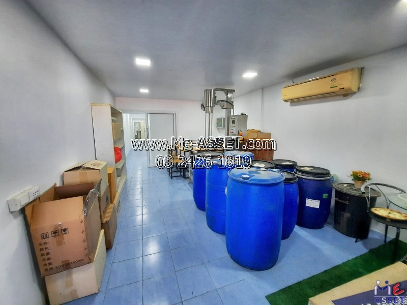 ขายอาคารพาณิชย์ พร้อมกิจการหอพัก 135 ห้อง ย่าน ซอยใจเอื้อ บางขะแยง อำเภอเมืองปทุม : ซ.ใจเอื้อ 1 : 10 คูหา 5 ชั้น 232.3 ตร.วา