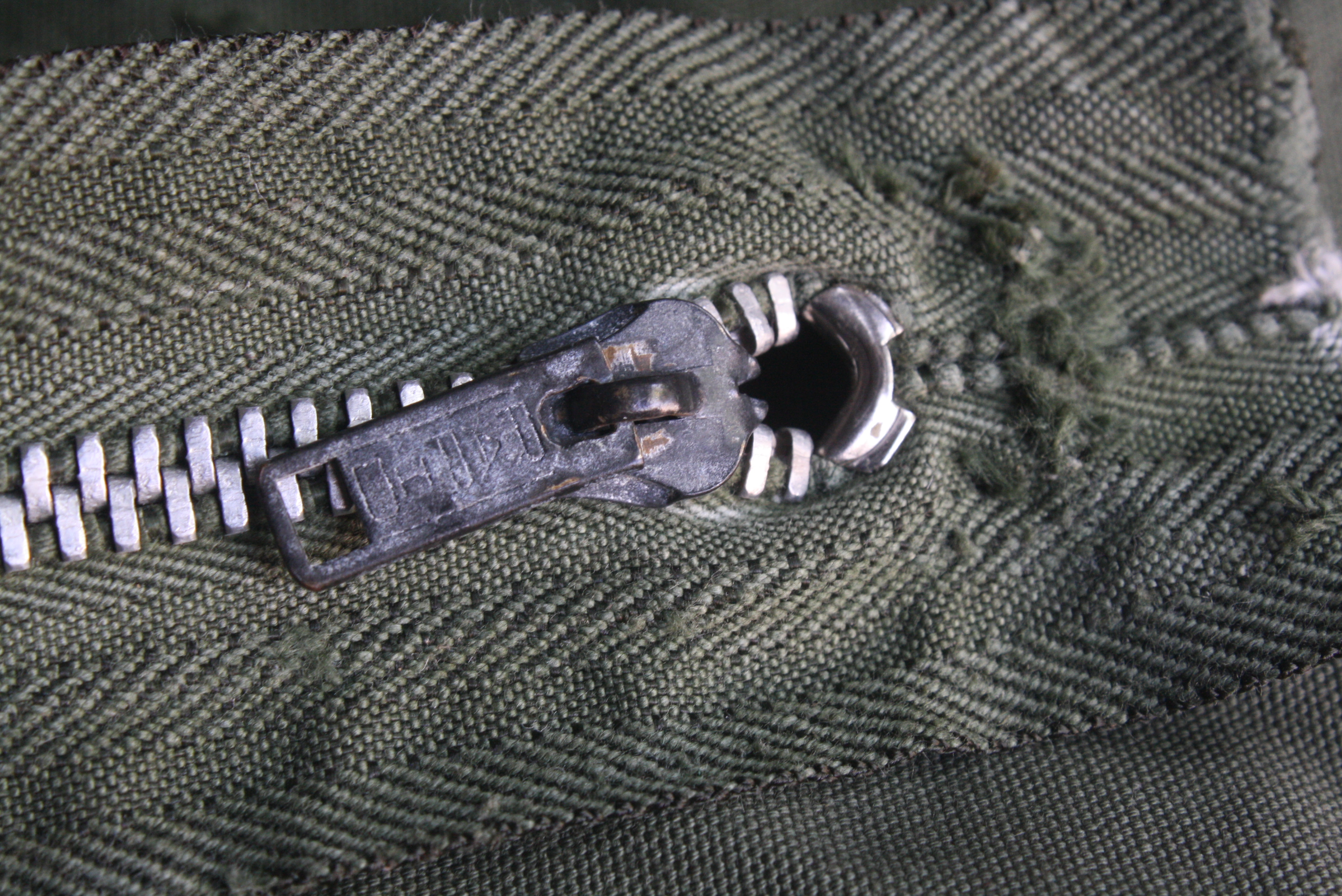 หัวซิปคอ เสื้อ M65