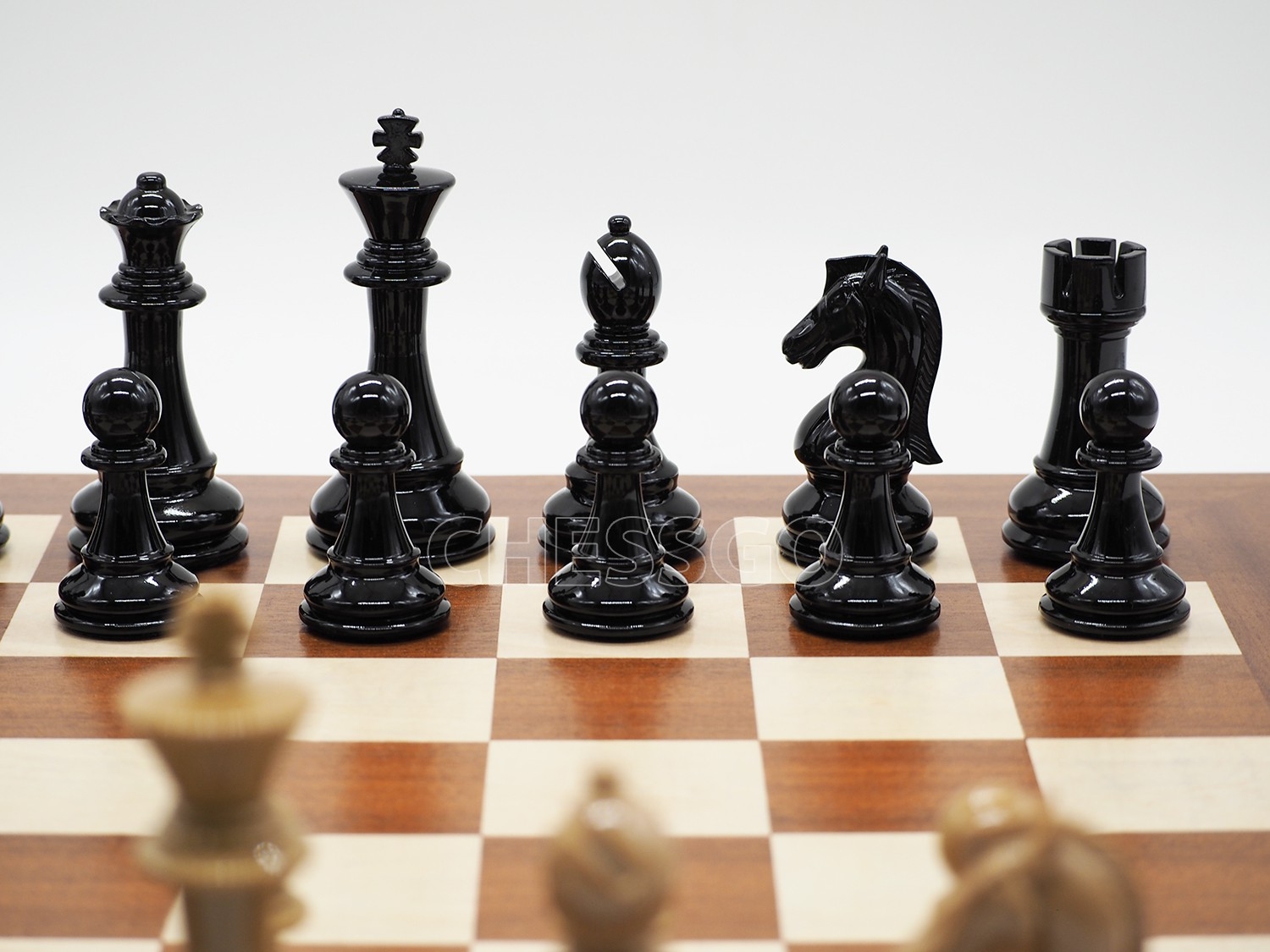 ชุดหมากรุกสากลไม้1(ตัวอะคริลิคลายไม้)