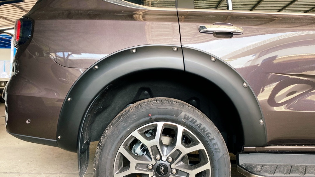 คิ้วล้อฟอร์ด Next Gen Everest 2022 คิ้วล้อแบบหมุด (V.5) 6นิ้ว